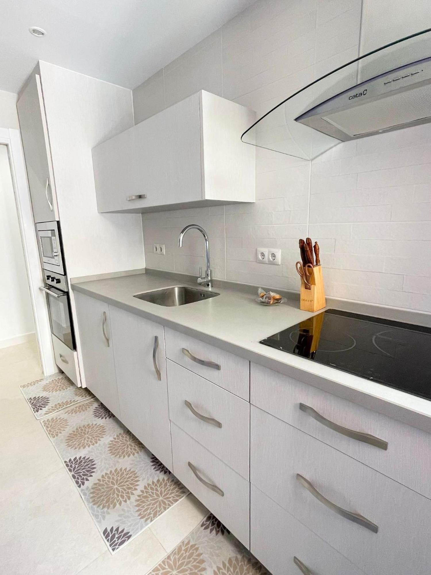 Apartment Amplio Apartamento En By Bebalmy *